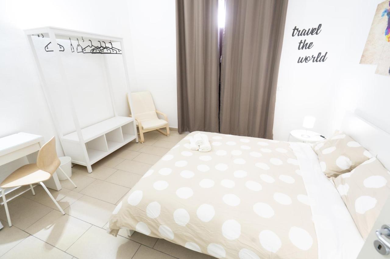 Be Happy Rooms Катанія Екстер'єр фото