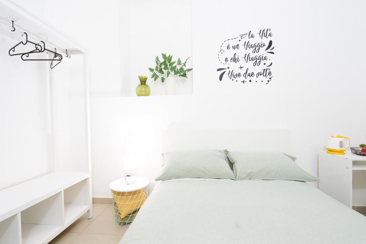 Be Happy Rooms Катанія Екстер'єр фото