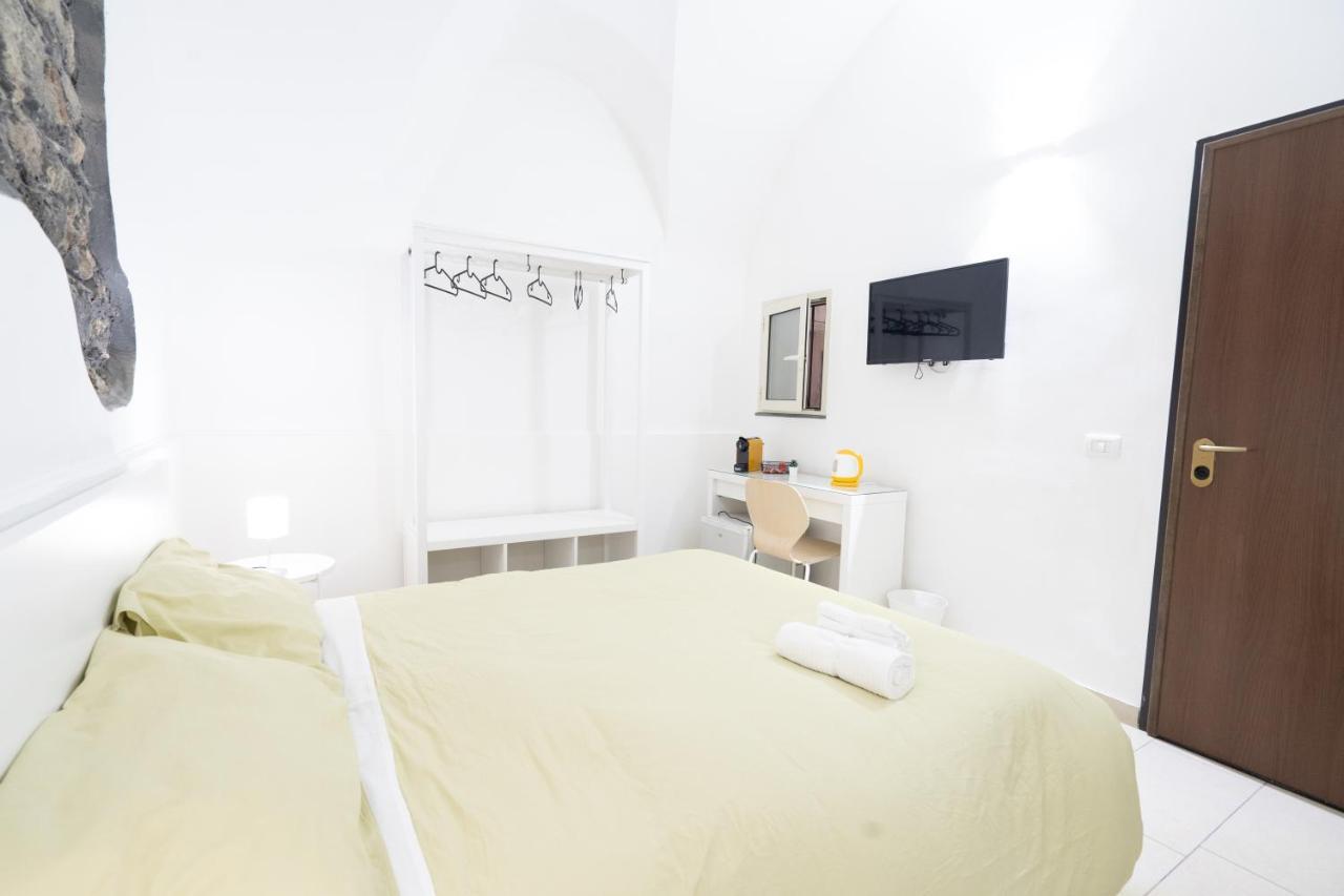 Be Happy Rooms Катанія Екстер'єр фото